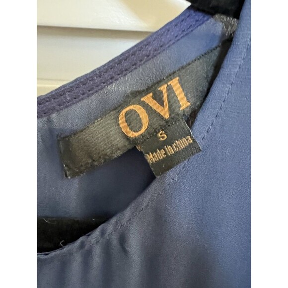 OVI Women’s Sleeveless Blouse Navy Blue Sheer Panels Asymmetrical Hem Size Small - Picture 2 of 3
